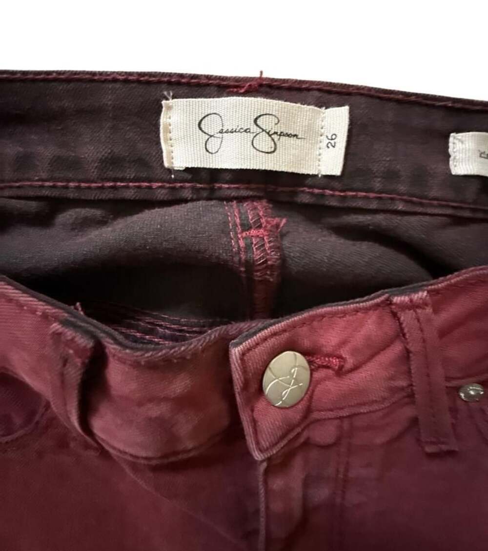 Jessica Simpson Kiss Me Super Skinny Size 26 Burgundy Denim Jeans
